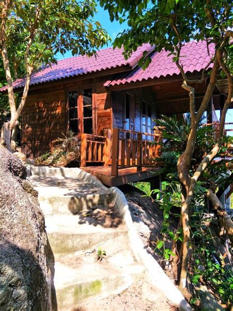 Moondance Magic View Bungalow: Your Ultimate Relaxation Spot